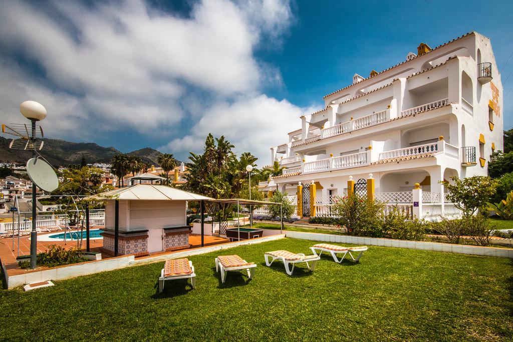 Apartamentos Las Rosas De Capistrano Nerja Exterior photo